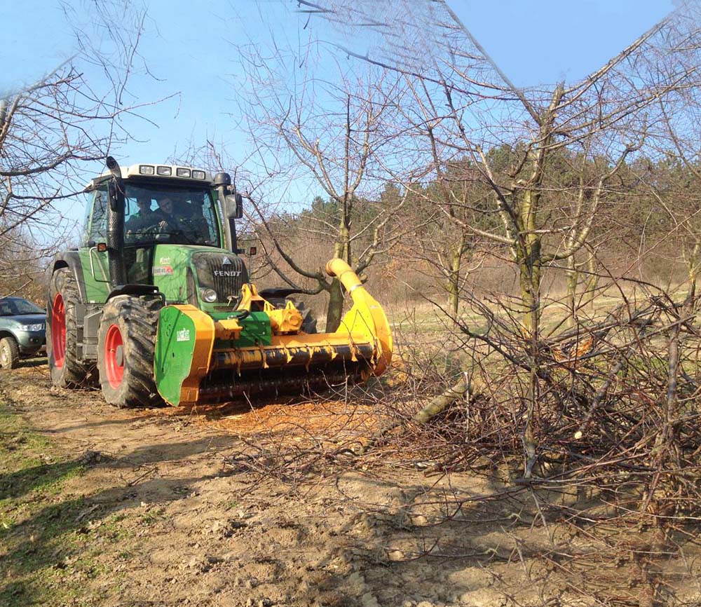 Trituradora de ramas para tractor Agarín